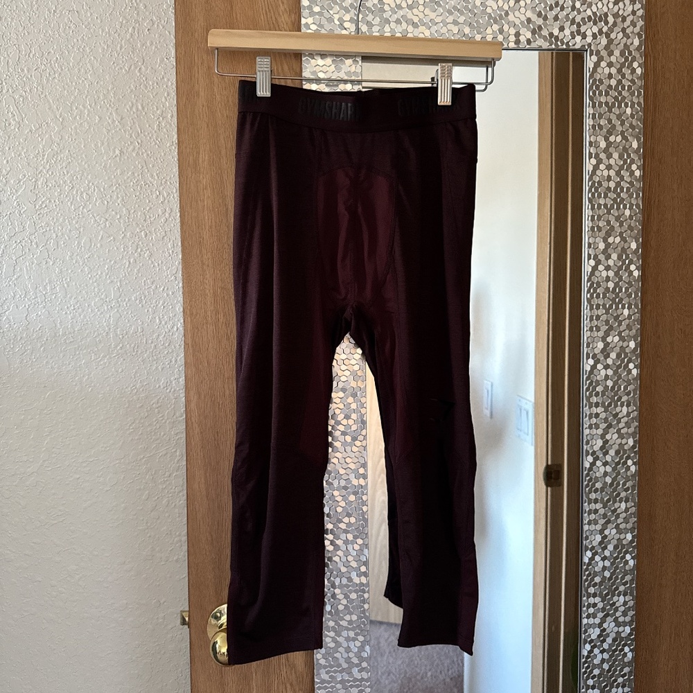 Men's gymshark burgundy baselayer leggings_small